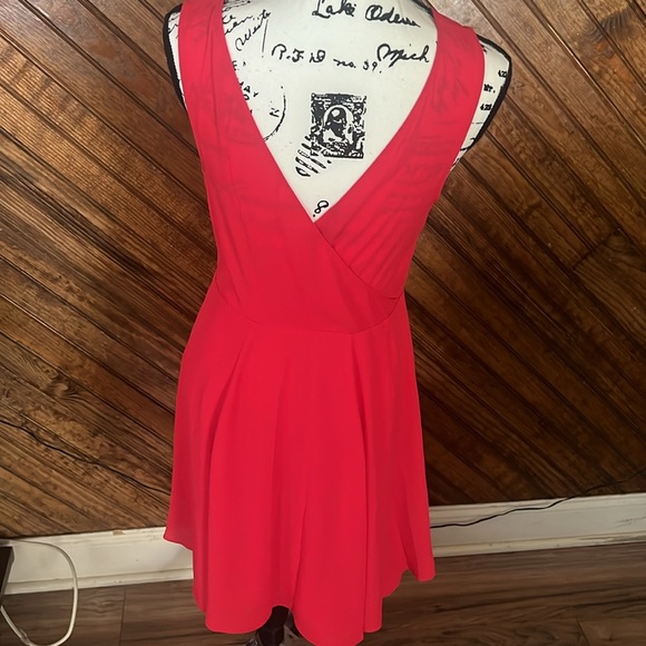 Women's Dress Open Back Midi Elequent Dress Red Size 8 - Picture 3 of 4